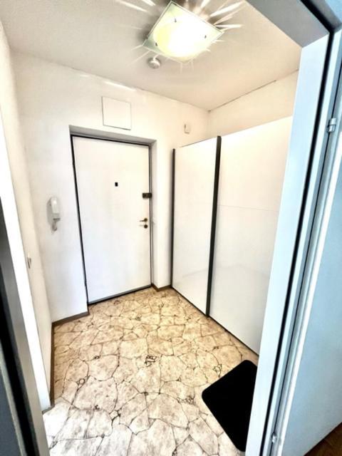 Ganze Ferienwohnung In Top Lage Mit Loggia كلاغنفورت المظهر الخارجي الصورة